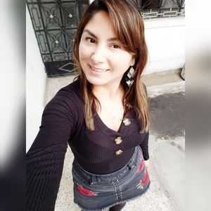 Meet your Posher, Liz